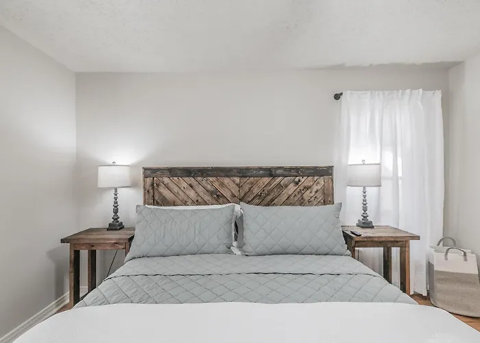 Pet Friendly-close To Everything-will Rogers-tcu-magnolia-cultural District-sleeps 8