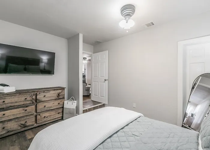 Ferienhaus Pet Friendly-close To Everything-will Rogers-tcu-magnolia-cultural District-sleeps 8 *