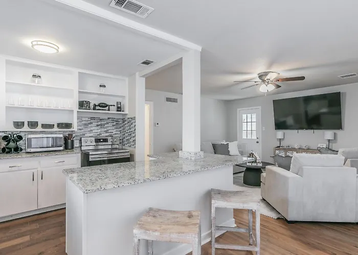 Pet Friendly-close To Everything-will Rogers-tcu-magnolia-cultural District-sleeps 8 Ferienhaus Fort Worth